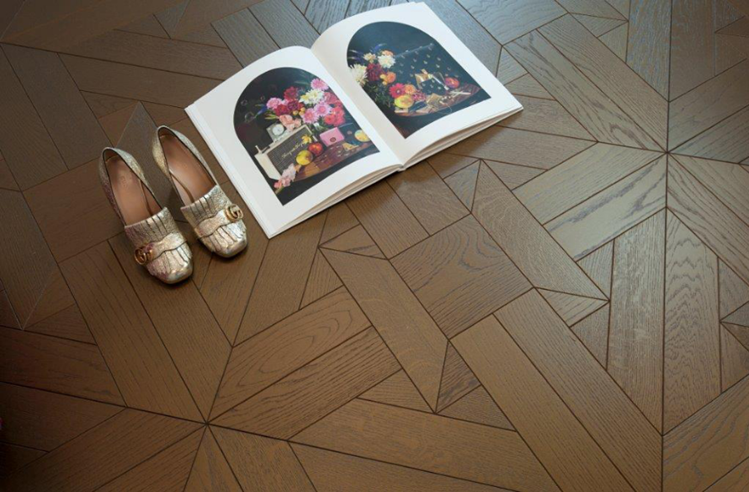 得高進口地板，實木匠心締造尊貴品質 咖啡金色橡木印式方拼1