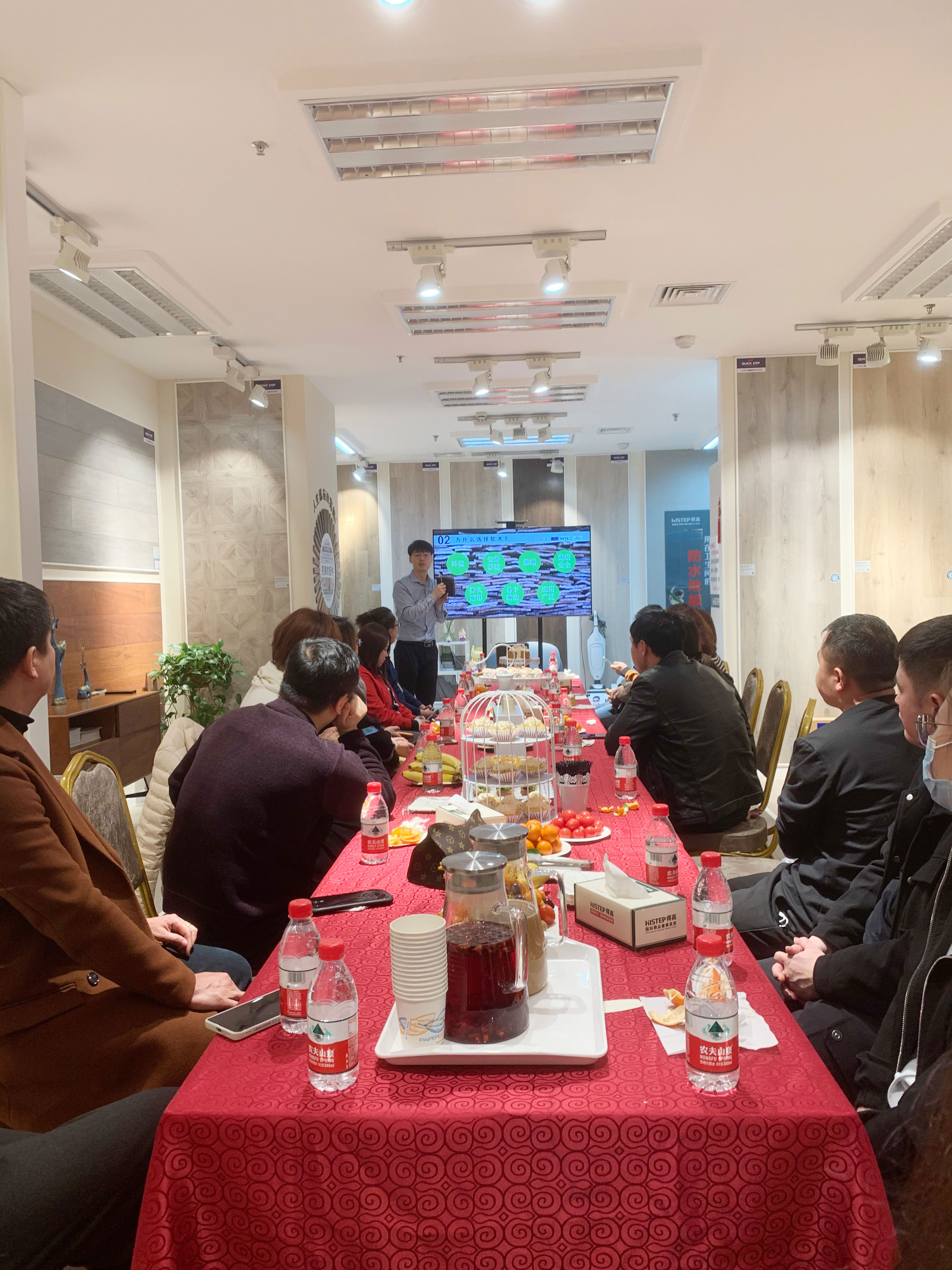 首屆新疆國(guó)際軟木文化節(jié)交流會(huì)啟動(dòng),“軟”實(shí)力硬圈粉! 16 首屆新疆國(guó)際軟木文化節(jié)交流會(huì)啟動(dòng),“軟”實(shí)力硬圈粉! 16